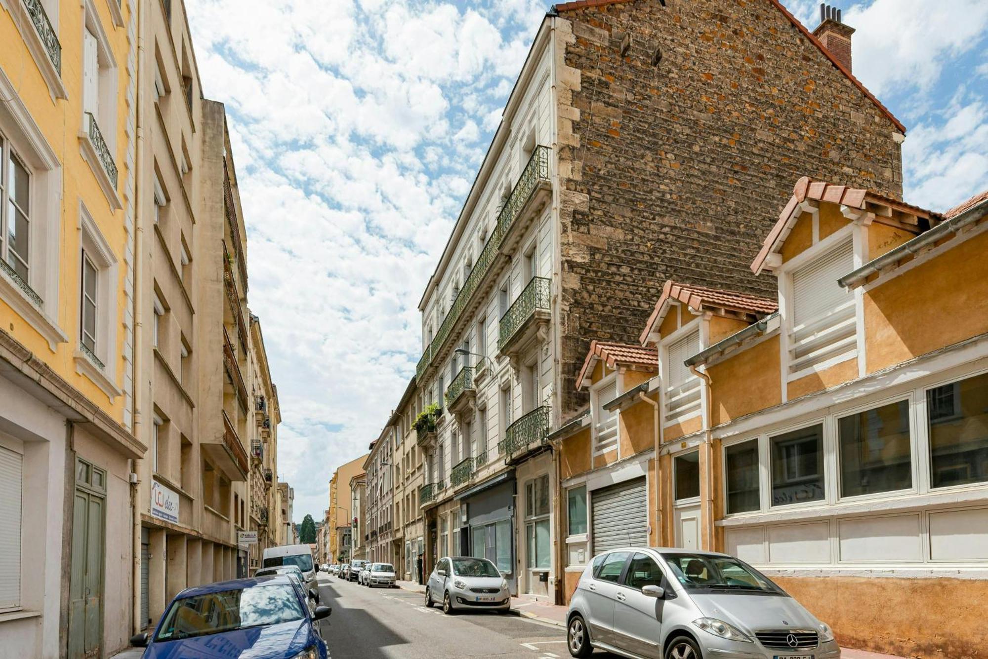 Charmant Hypercentre Tram Design Saint-Etienne  Exterior foto